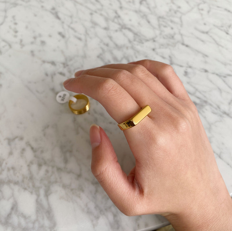 Gabrielle Ring - BYOUJEWELRY