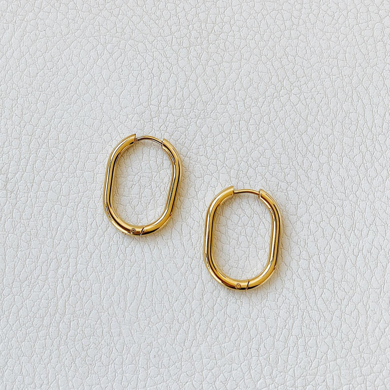 Mila Oval Hoops - BYOUJEWELRY